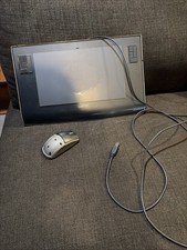 Wacom Intuos 3 PTZ-631W Graphic Drawing Tablet w/mouse picture