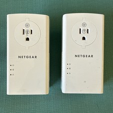 Lot of 2 NETGEAR PLP2000 Powerline Adapter + Extra Outlet - Tested & Working picture