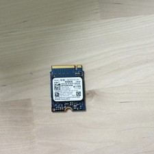 Kioxia BG4 128GB M.2 2230 NVMe Internal SSD KBG40ZNS128G Blue picture