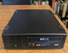 HP Hewlett-Packard BRSLA-05S1-AC DAT 40 SCSI EXTERNAL TAPE DRIVE StorageWorks picture