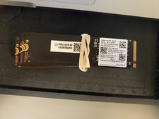 Samsung PM991 256GB M.2 2280 PCIe NVMe Internal SSD (MZVLQ256HBJD) picture