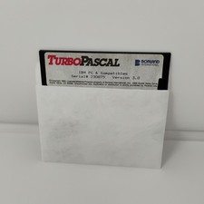 Borland Turbo Pascal 5.25 Floppy Disk Version 3.0 Vintage Computer Software 1983 picture
