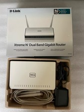 D-Link Xtreme N DIR-825 300 Mbps 4-Port Gigabit Wireless N Router (DIR-825) picture