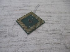 Intel Celeron 1.2Ghz CPU SL5XS 1200mhz 256K 100mhz FSB Socket 370 Processor picture