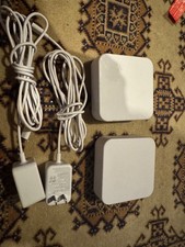 Ubiquiti AmpliFi Instant WiFi System Router & Mesh Point AFi-INS-R AFi-INS-P picture