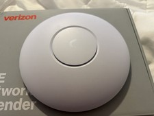 Ubiquiti U7 Lite Compact Ceiling-Mounted WiFi 7 Access Point (U7-Lite-US) picture
