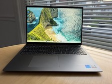 Dell Vostro 5620 16