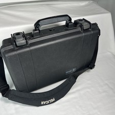 Pelican 1470 Hard Case for Laptop & Small Equipment w/ Strap 17