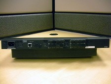 IBM TotalStorage SAN16B-2 8-Port Fibre Channel Switch (200516B) P/N: 22R4967 picture