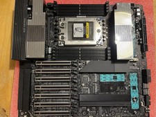 ASUS Pro WS WRX90E-SAGE SE WRX90 sTR5 DDR5 PCIe 5.0 Workstation Motherboard picture