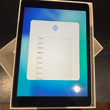 NEW APPLE iPad 9th Gen 10.2