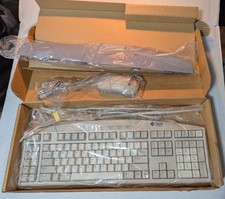 Sun Microsystems 320-1272-01 Type 6 Keyboard & 370-3631-02 Mouse NOS picture