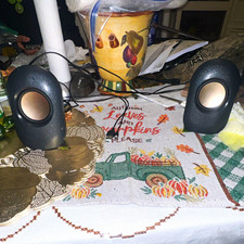 onn. USB-Powered 2.0 Wired Computer Speakers, USB & 3.5mm, Black picture