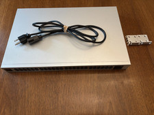 Ubiquiti Unifi USW-48-POE 48 Port Gigabit (32 PoE 195W) 4 SFP 1G Network Switch picture