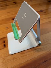 Belkin Portable Tablet Stage (Model B2B118) picture