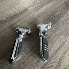 OEM Harley Davidson Foot Pegs with mount/bolts Fits later model tour bikes picture