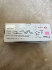 Xerox 106R02757 Magenta Toner Cartridge picture