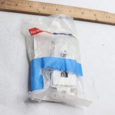 Leviton Decora 1-Gang Phone/Cable Jack Standard Insert White 40659-W picture