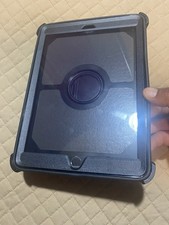 OtterBox Defender Series Pro Case for iPad 10.2