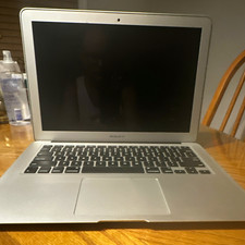 Apple MacBook Air 2017 13in Silver i5 1.8GHz 8GB RAM 128GB SSD HD 6000 picture