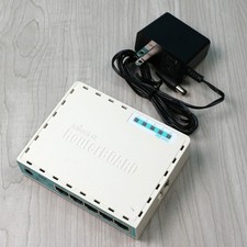 MikroTik RouterBoard HEX RB750GR3 picture