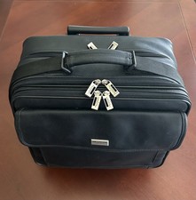 U.S. Luggage New York Leather Multi-Compartment Laptop / Business / Travel Bag picture