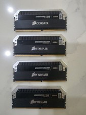 Corsair Dominator Platinum 16GB (4x4GB) DDR4-3000 CL15 CMD16GX4M4B3000C15 picture