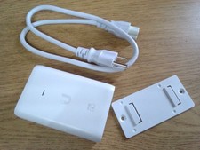NEW Genuine Ubiquiti U-POE-af Switching Gigabit PoE Injector GP-V480-032G w/PC picture