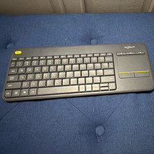 Logitech K400+ Wireless Keyboard w/ Built-In Touchpad, Black, EN QWERTY picture