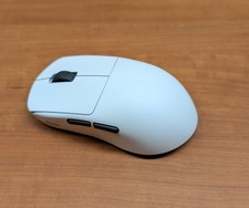 Scyrox V8 White 8K 36g Kailh Super Light Mouse Less Than 1 hr use picture