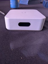 Ubiquiti Labs AFi-INS-P AmpliFi Instant Mesh Point and AFi-INS-R Router picture