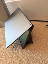 ASUS ZenScreen Duo OLED 360° Foldable Portable Monitor (MQ149CD) - Dual picture