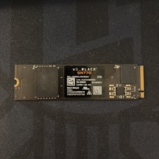Western Digital WD_BLACK SN770 2TB M.2 NVMe Internal SSD (WDS200T3X0E) picture