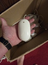 Apple Mighty Mouse A1152 Wired USB Optical Mouse White Mac Vintage OEM 20 Total  picture
