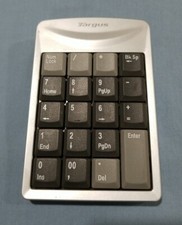 Targus Wireless Stow-n-Go USB Keypad Model AKP01US Computer Number Pad  picture
