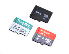 Lot of 3 MicroSD 64GB Cards SanDisk Hugolog & Unbranded - Working picture