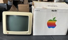 Apple IIc Computer Monitor G090S A2M4090 with original box picture