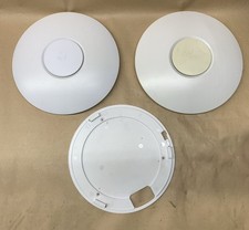LOT OF 2 Ubiquiti UniFi AP LR Wireless Access Point Long Range 24V PoE + Mount picture