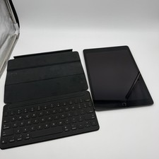 Apple iPad 9th Gen 10.2” WiFi 64gb Space Gray w/ Apple Smart Keyboard picture