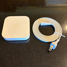 Apple A1392 AirPort Express Wireless Router/Base Station White w/ Power Cable picture