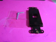 (1-Pk) Leviton QuickPort Decora Insert 1-Port Black 41641-E  picture