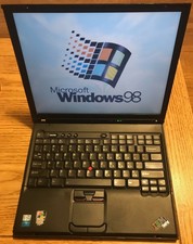 IBM ThinkPad T40 - 1.6 ghz, 1 gb, 40 gb HD, XP + 98se dual boot - screen blemish picture