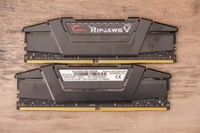 G Skill Ripjaws V DDR4-3200 F4-3200C16D-32GVK 16Gx2 CL16-18-18-38 1.35v  picture