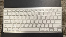 Anker Ultra-Compact Bluetooth Keyboard A7726 iOS Android Windows Silver picture