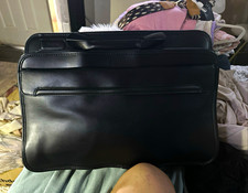 Targus Black Faux Leather Laptop Briefcase Bag Padded Solid Pattern picture