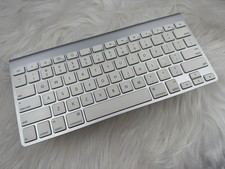 Apple A1314 Genuine Wireless Keyboard - MC184LL/B 2009 iMac Mini picture