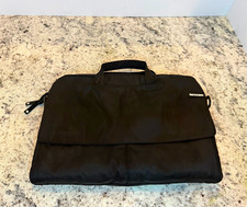 Incase Sling Sleeve Deluxe 13