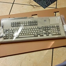 IBM Model M Wired English QWERTY MPN M122  1390702 #1079482 22-7-1987 picture