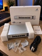 Ubiquiti UniFi Switch 8 150W US-8-150W Managed PoE+ Gigabit SFP picture