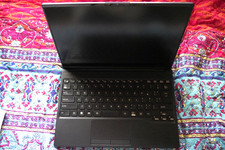 Fujitsu FMV LIFEBOOK WU-X/H1 i5-1335U 16GB 512GB SSD 14